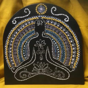 Mandala-yogini-yoga-meditatie-stippeltechniek-esoterisch
