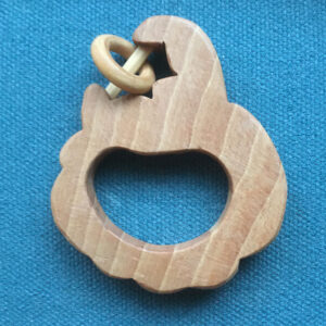 sterrenbeeld-schorpioen-beukenhout-baby-bijtring.antroposofie-astrologie